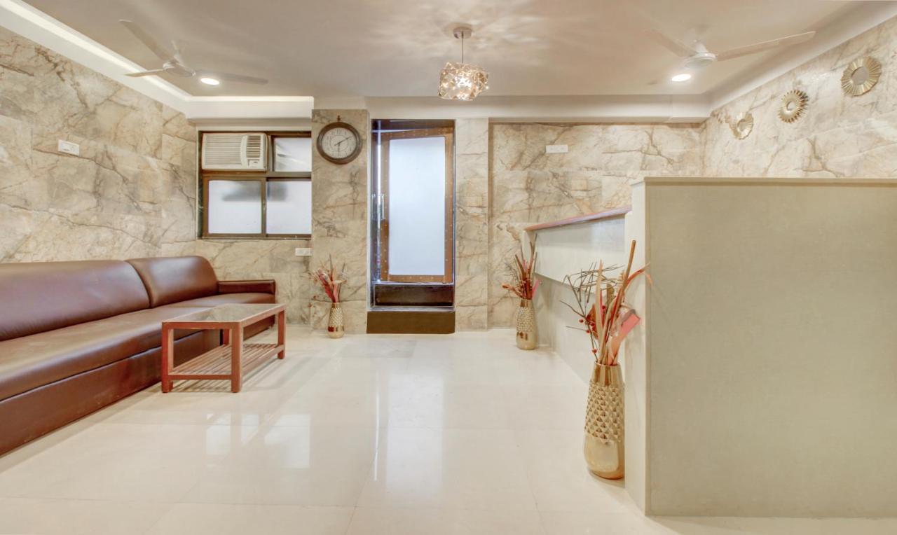 Treebo Cruz Royale Santacruz West Hotel Mumbai Ngoại thất bức ảnh