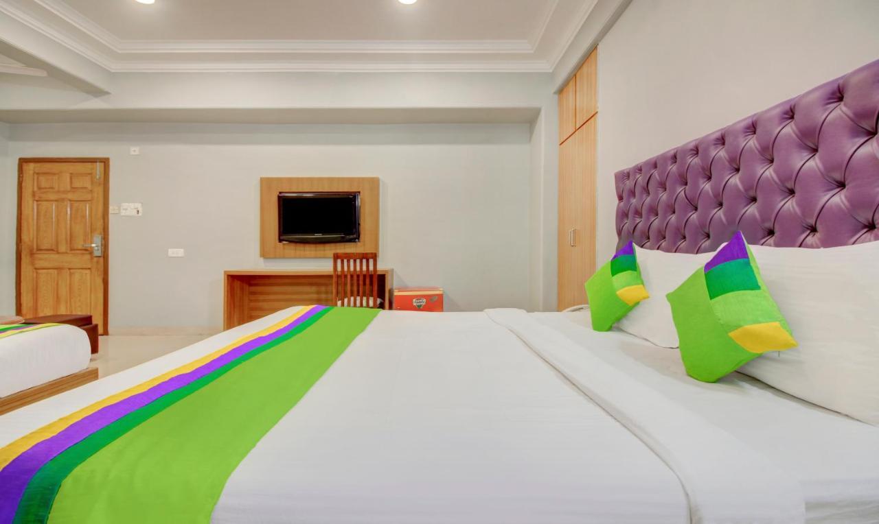 Treebo Cruz Royale Santacruz West Hotel Mumbai Ngoại thất bức ảnh