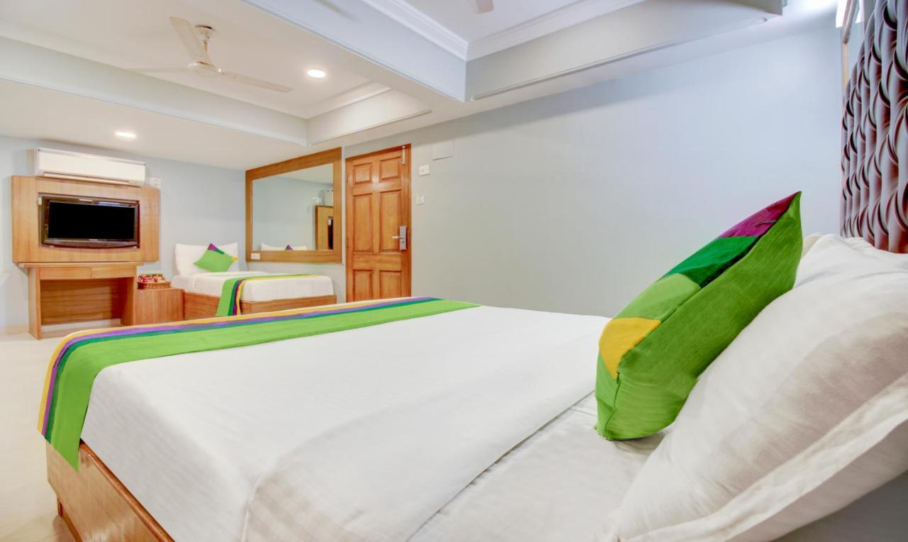 Treebo Cruz Royale Santacruz West Hotel Mumbai Ngoại thất bức ảnh