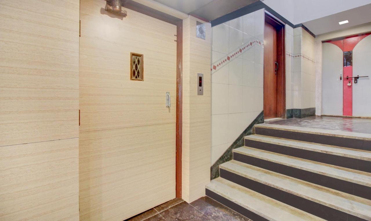 Treebo Cruz Royale Santacruz West Hotel Mumbai Ngoại thất bức ảnh