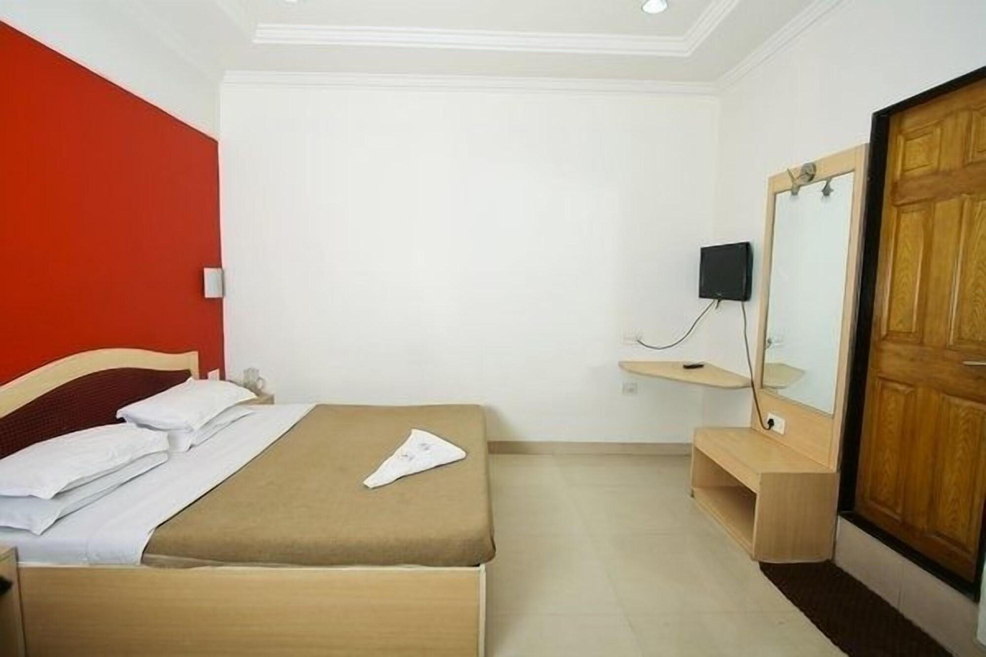 Treebo Cruz Royale Santacruz West Hotel Mumbai Ngoại thất bức ảnh